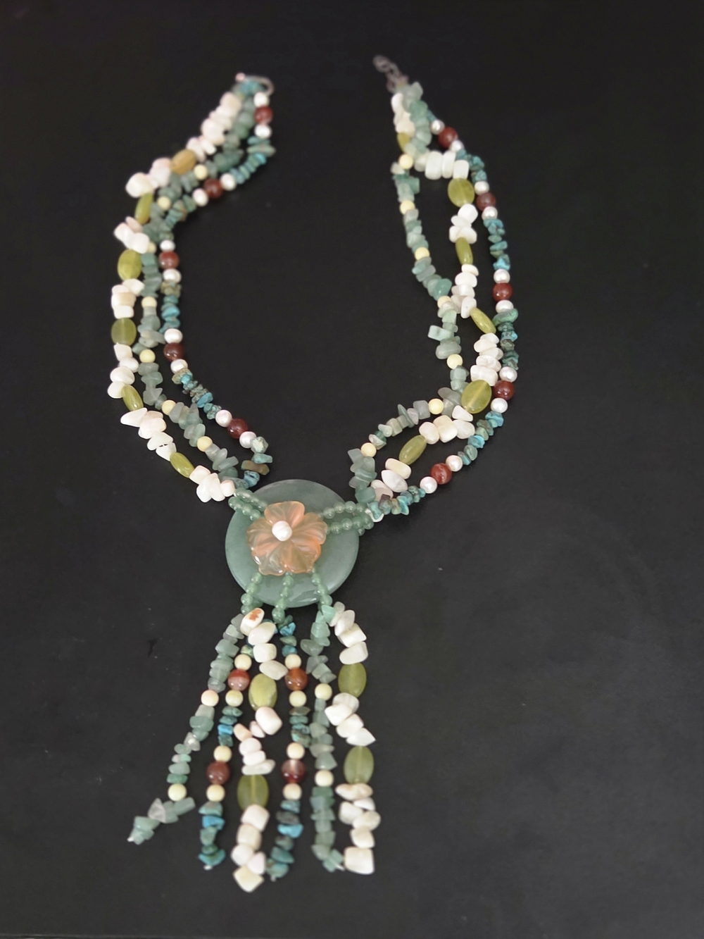 JADE... Heavy Neckless Green Multi-Strand Beaded Necklace with Floral Pendant